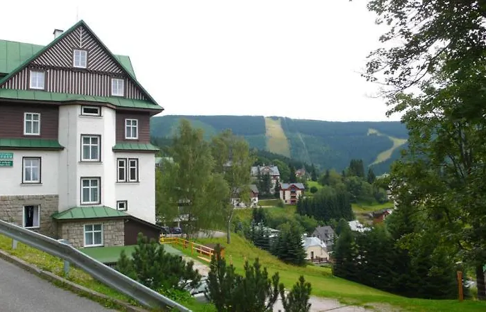 Astoria Konukevi Špindlerŭv Mlýn