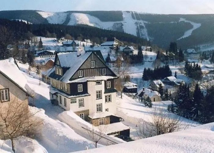 Konukevi Astoria Špindlerŭv Mlýn